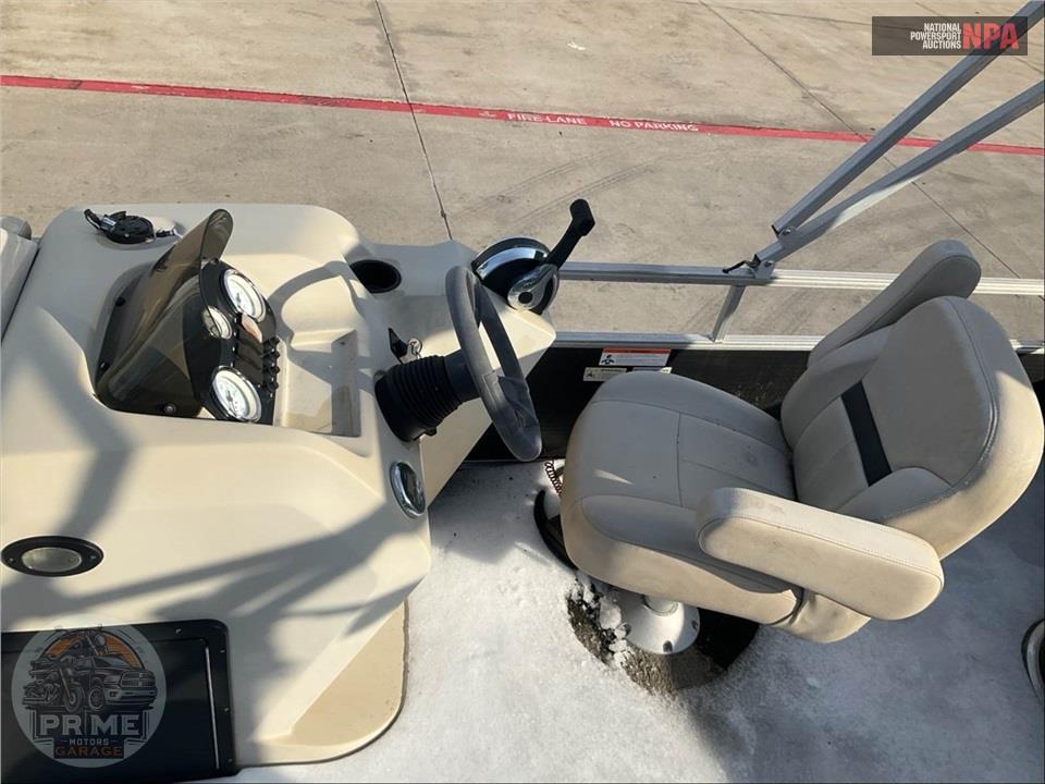 2016 Lowe Ind 180 CRUISE(*)  ULTRA SERIES L:20 E:60HP MERC OB — фото 21