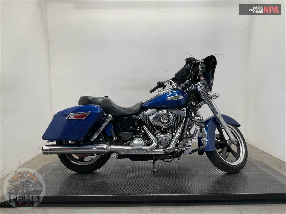 2015 Harley-Davidson FLD-103 DYNA SWITCHBACK — фото 1