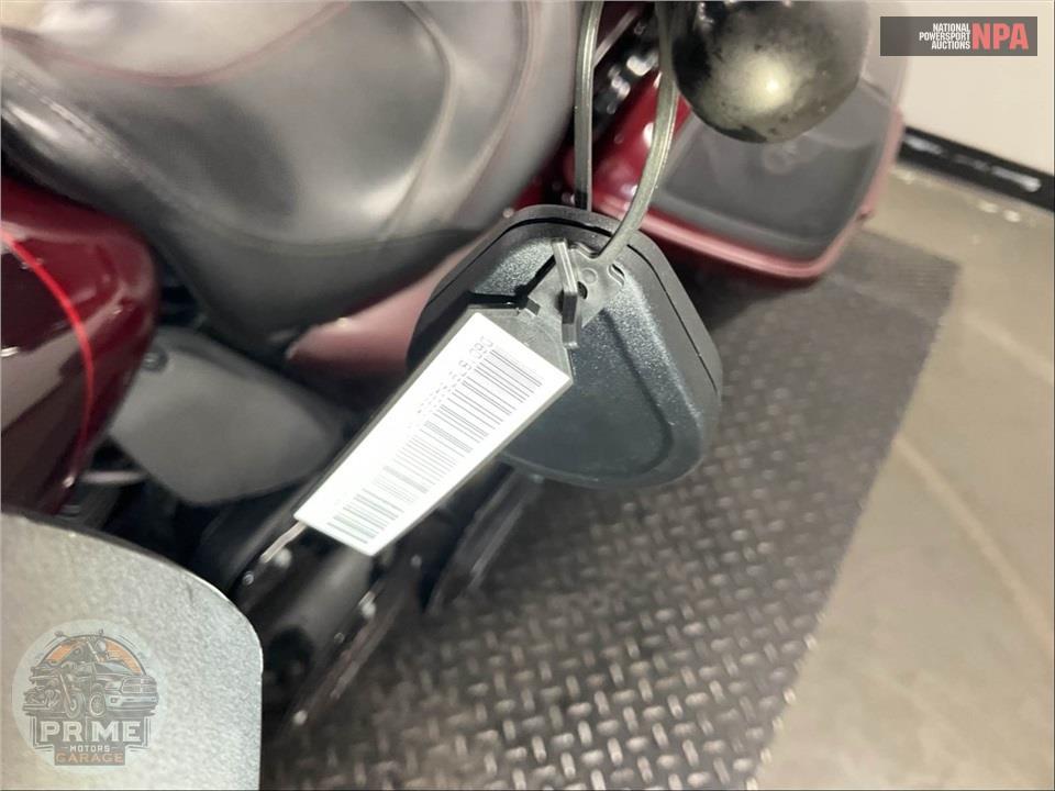 2019 Harley-Davidson FLHXSE CVO STREET GLIDE — фото 12
