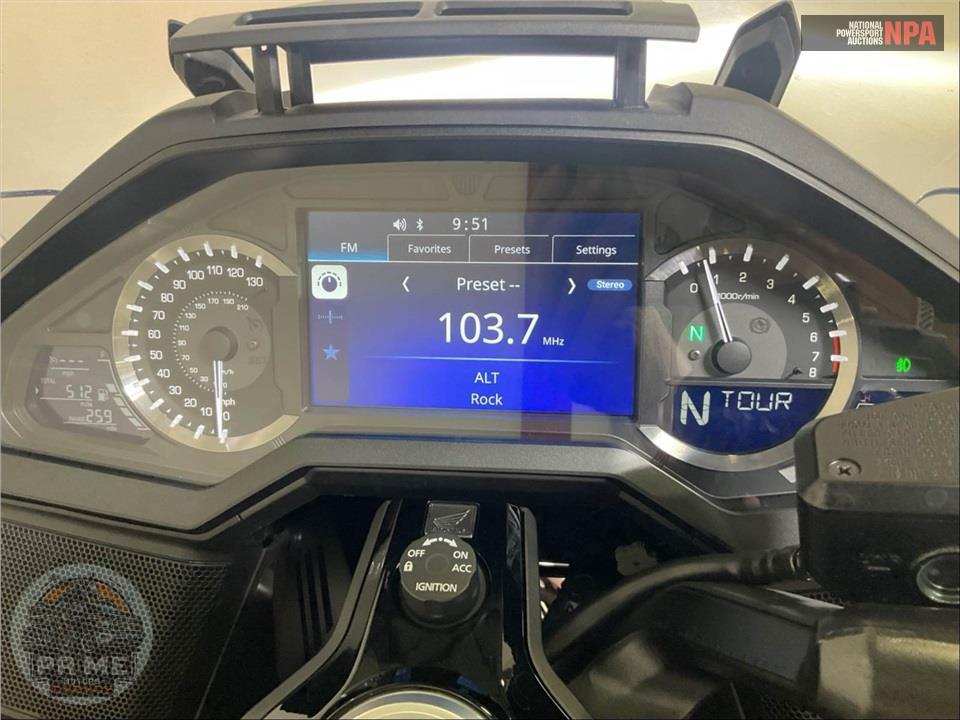 2025 Honda GOLD WING TOUR 50TH ANNIVERSARY — фото 5