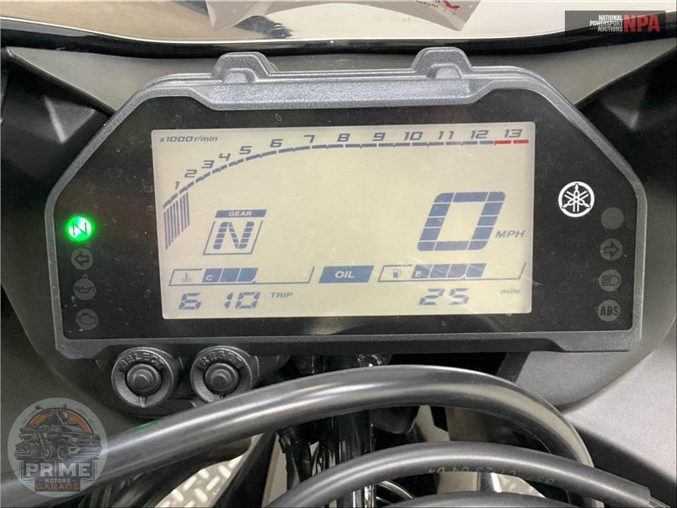 2023 Yamaha YZF-R3 — фото 5
