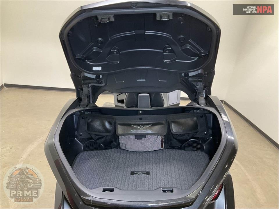 2022 Honda GL1800D GOLDWING TOUR DCT — фото 20