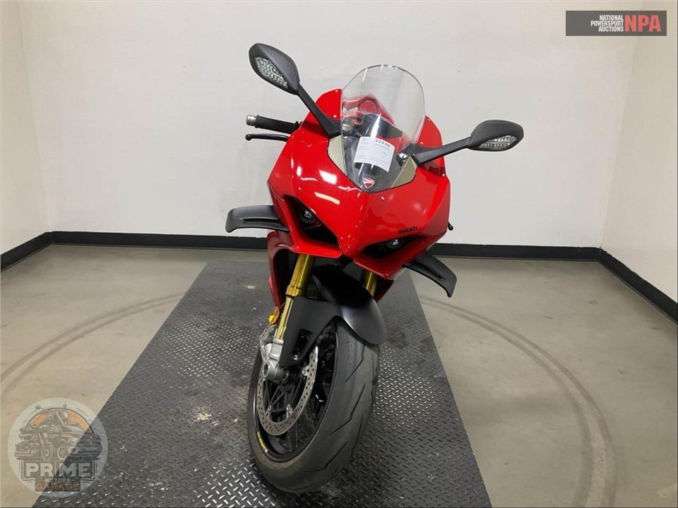 2024 Ducati PANIGALE V4 S — фото 2