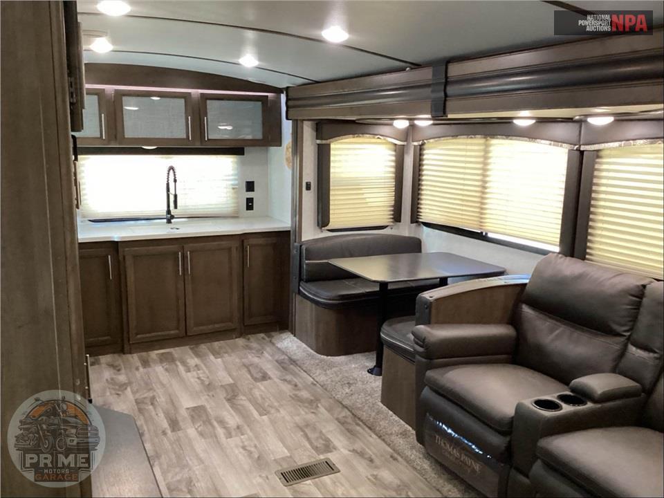 2020 Keystone Rv M-30 RKD - COUGAR SERIES — фото 8