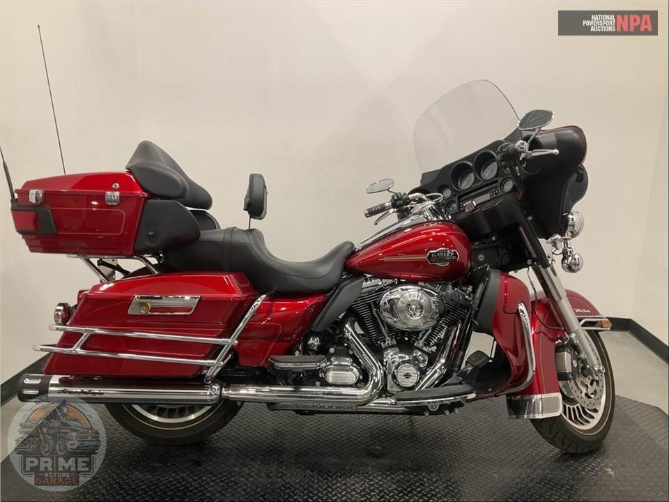 2013 Harley-Davidson FLHTCU UL CLSC EL GLIDE — фото 1