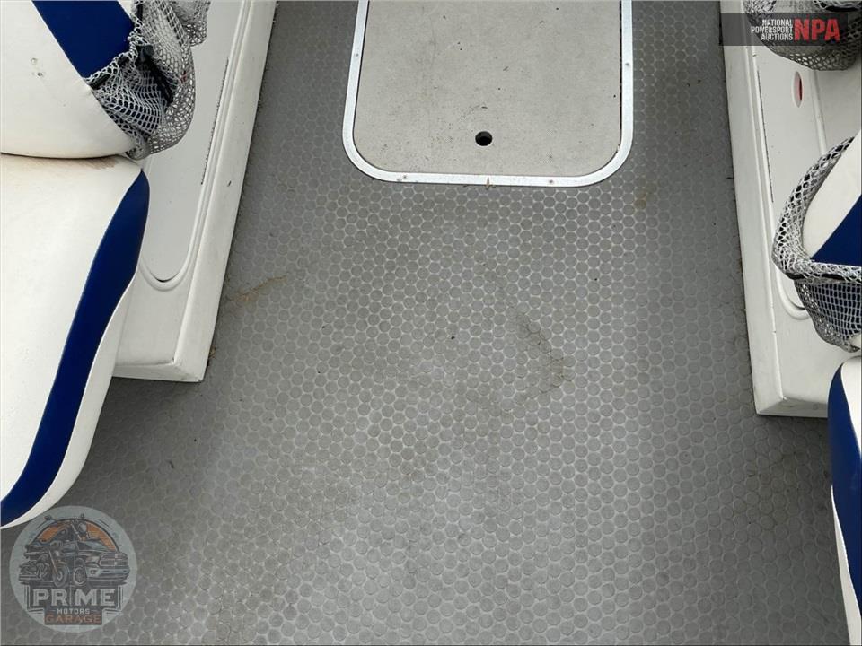 2009 Bayliner Marine 210 CU(**) DISCOVERY RUNABOUT SERIES — фото 19