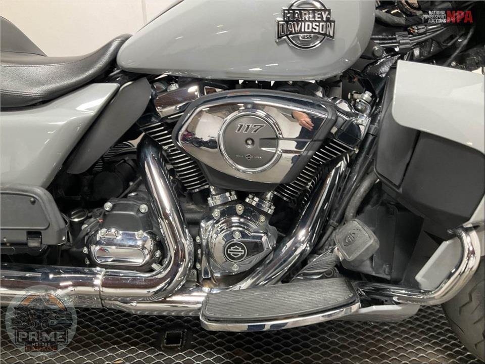2025 Harley-Davidson FLHXU STEET GLIDE ULTRA — фото 6
