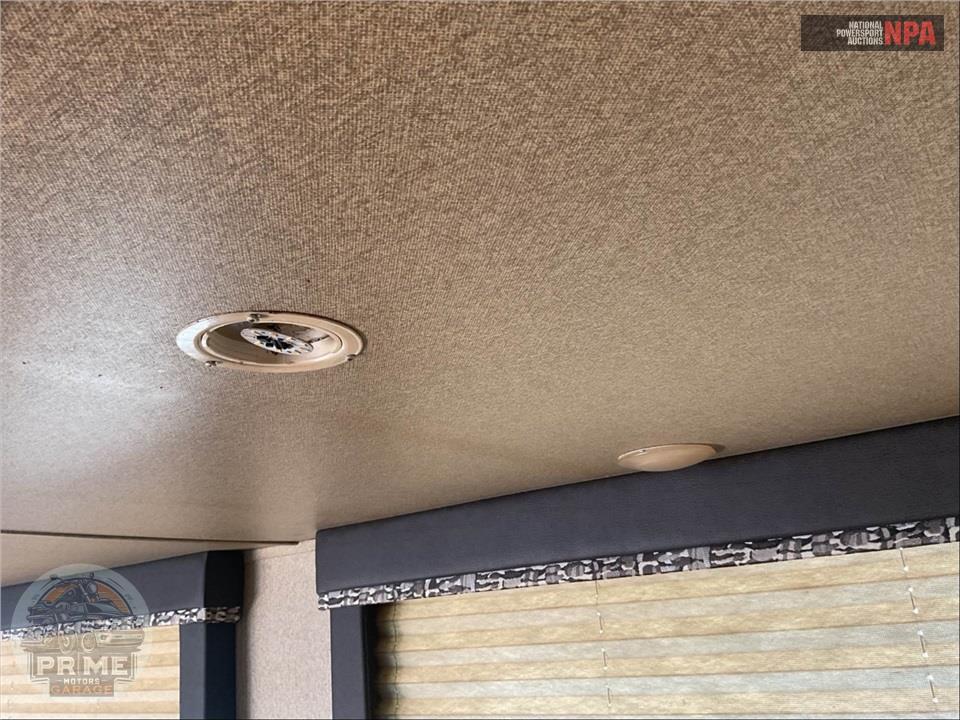 2018 Keystone Rv M-29 FK - SPRINTER CAMPFIRE EDITION SERIES — фото 18