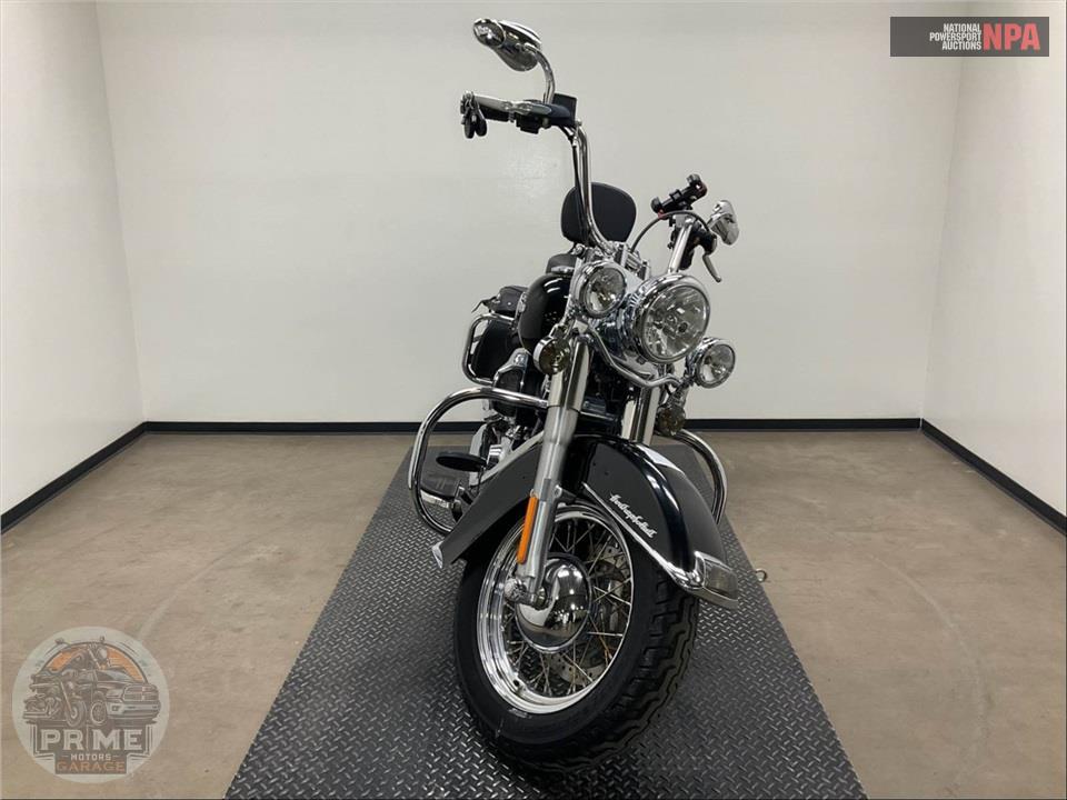 2016 Harley-Davidson FLSTC HERITAGE SOFTAIL CLASSIC — фото 2
