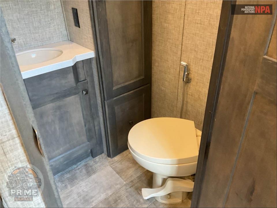 2023 Vanleigh Rv M-41LKB - BEACON FIFTH WHEEL SERIES — фото 16