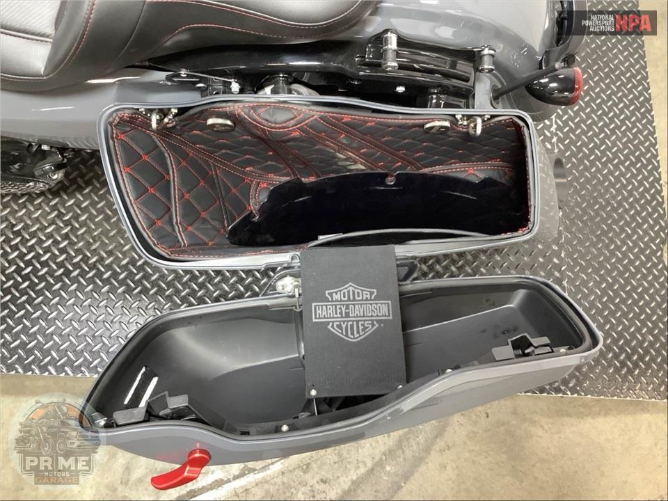 2022 Harley-Davidson FLHXS STREET GLIDE SPECIAL — фото 18