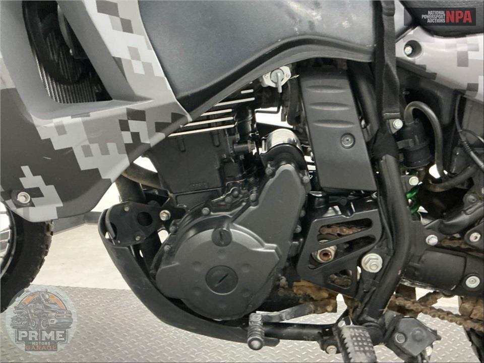 2016 Kawasaki KL650EGFA KLR 650 (CAMO) — фото 7