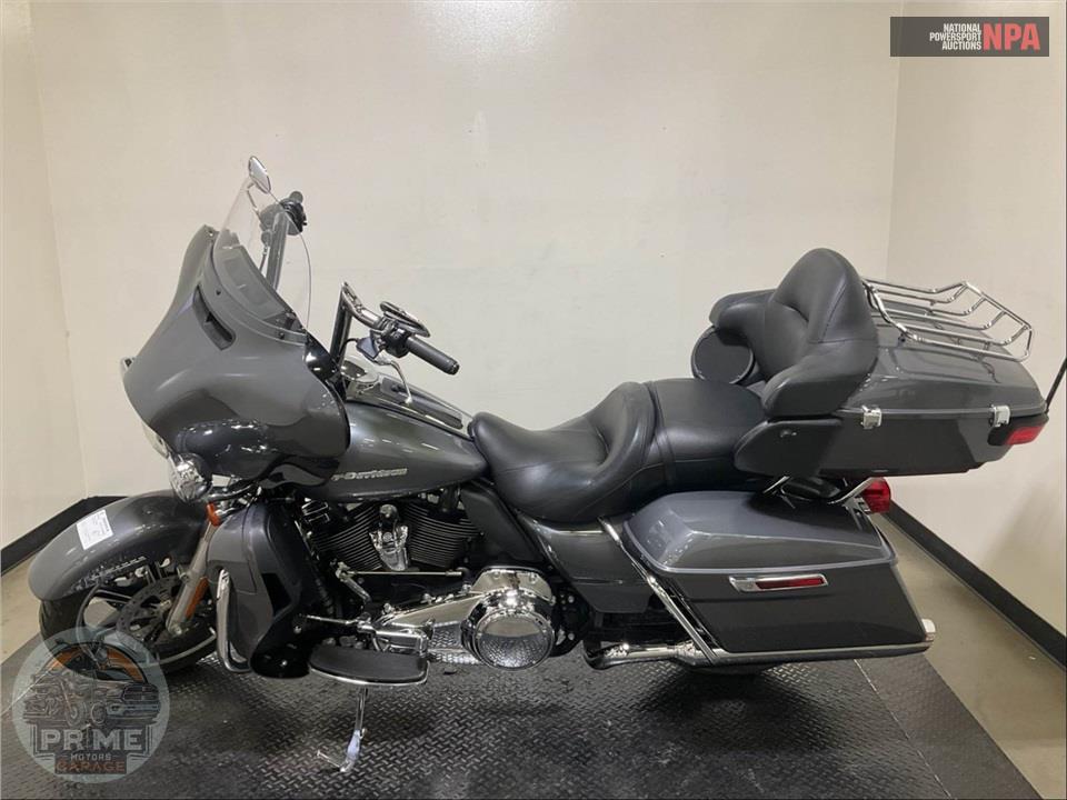 2022 Harley-Davidson FLHTK ULTRA LIMITED — фото 3