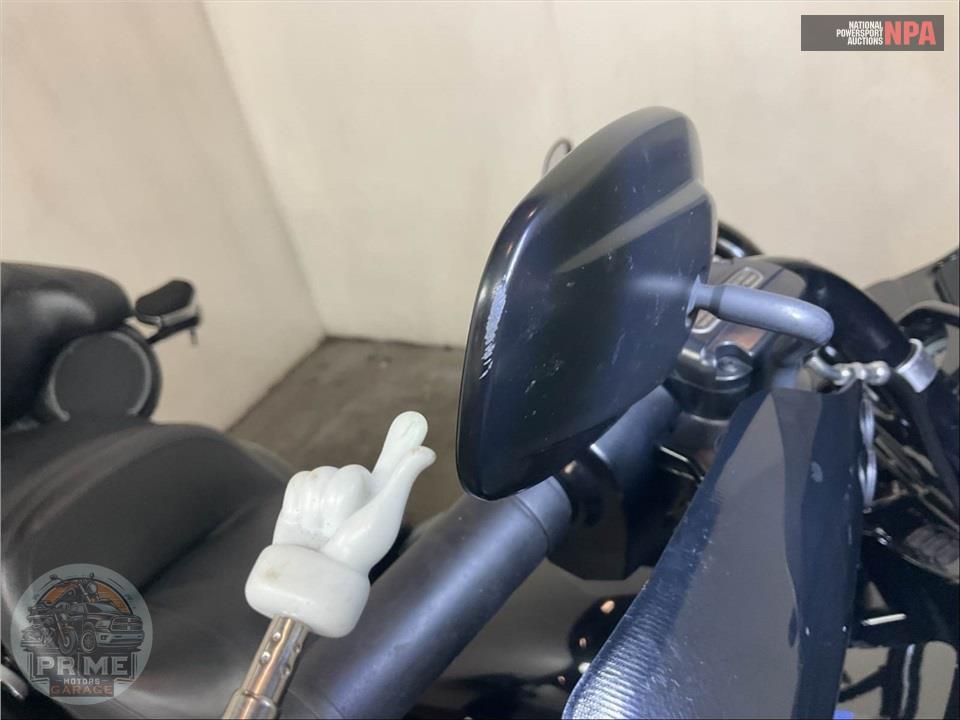 2023 Harley-Davidson FLTRK ROAD GLIDE LIMITED — фото 31