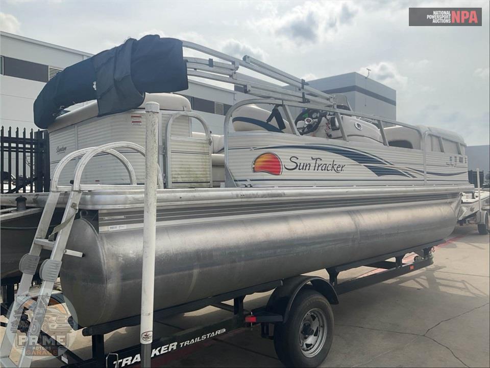 2010 Tracker Marine PARTY BARGE 21(*) SUN TRACKER SERIES L:22 / E:1 60HP MERC OB — фото 4