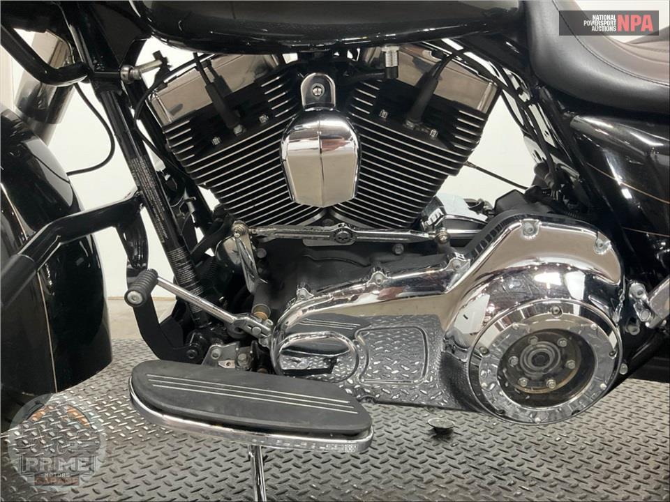 2016 Harley-Davidson FLTRXS ROAD GLIDE SPECIAL — фото 7