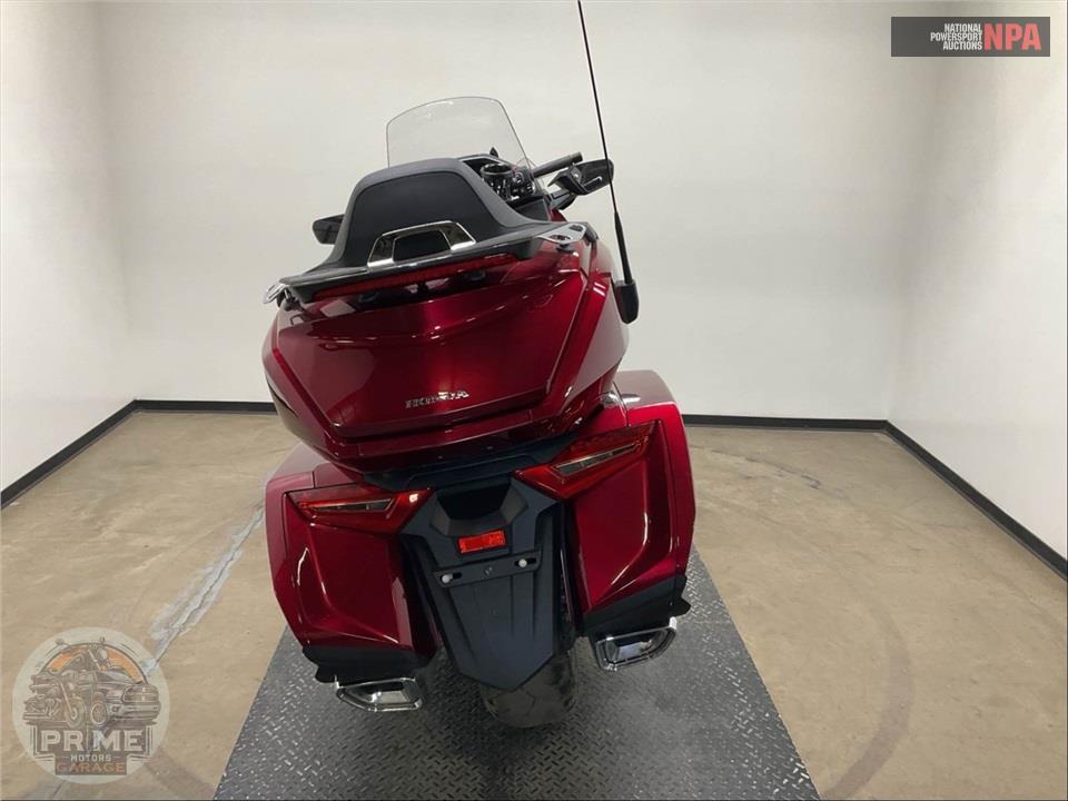 2018 Honda GL1800D GOLDWING TOUR DCT (RED) — фото 4