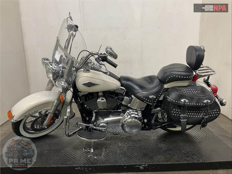 2014 Harley-Davidson FLSTC HERITAGE SOFTAIL CLASSIC — фото 3