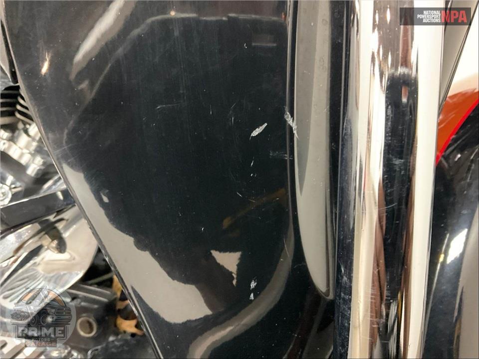 2014 Harley-Davidson FLHTK ELECTRA GLIDE ULTRA LIMITED — фото 16