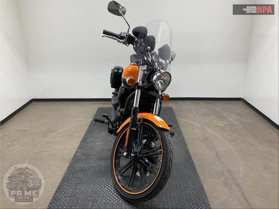 2021 Kawasaki VN900CMFAL VULCAN 900 CUSTOM — фото 2