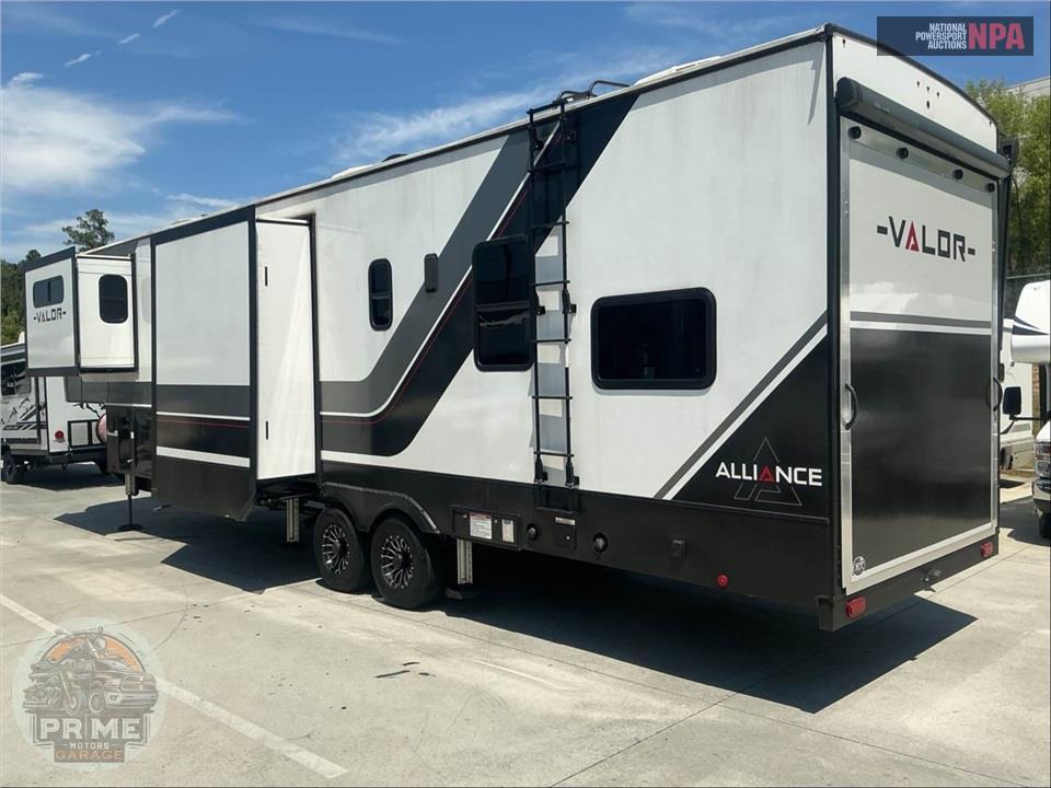 2024 Alliance Rv M-36V11 - VALOR FIFTH WHEEL SERIES — фото 3