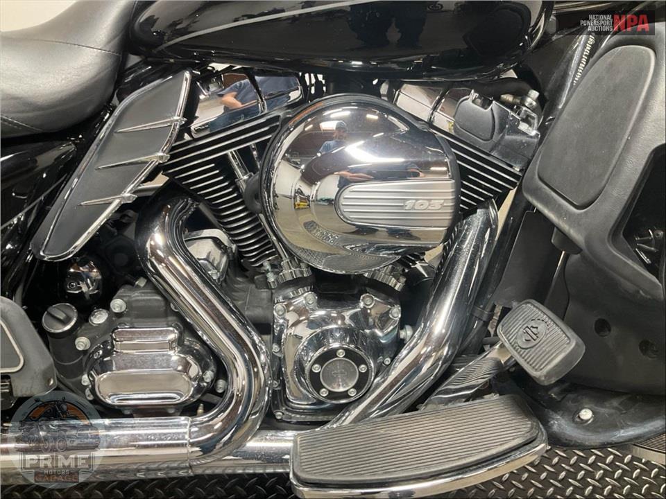 2015 Harley-Davidson FLHTK ELECTRA GLIDE ULTRA LIMITED — фото 6