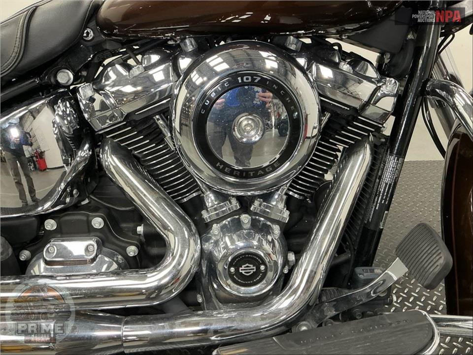 2019 Harley-Davidson FLDE DELUXE — фото 6
