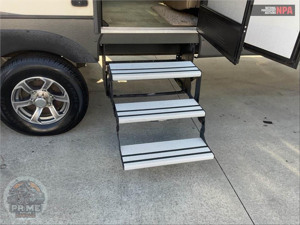 2017 Keystone Rv M-29 FK - SPRINTER CAMPFIRE EDITION SERIES — фото 37