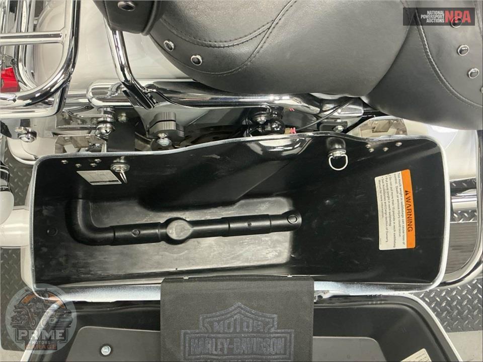 2006 Harley-Davidson FLHRI ROAD KING — фото 20