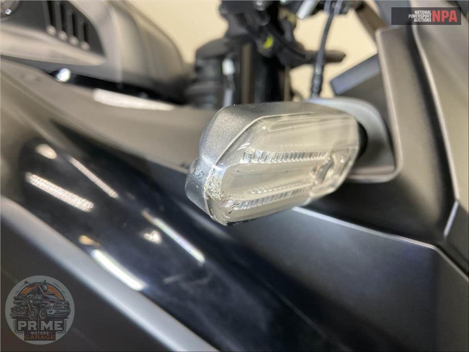 2025 Yamaha YZF-R3 — фото 27