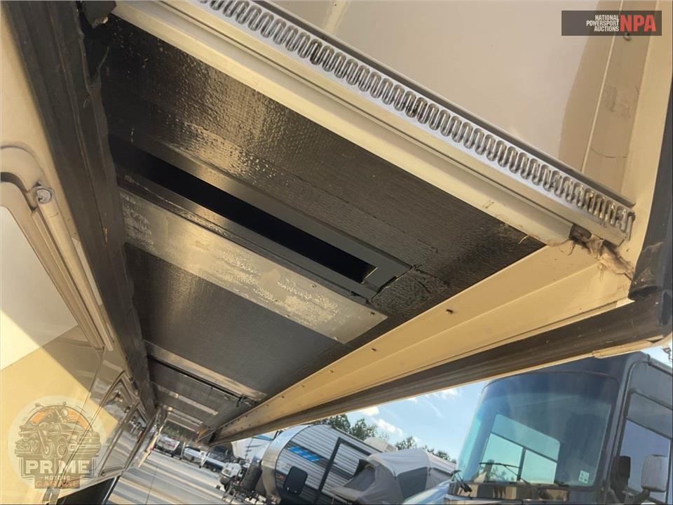 2018 Thor Motor Coach M-31W E450-V10 CHATEAU SERIES — фото 44