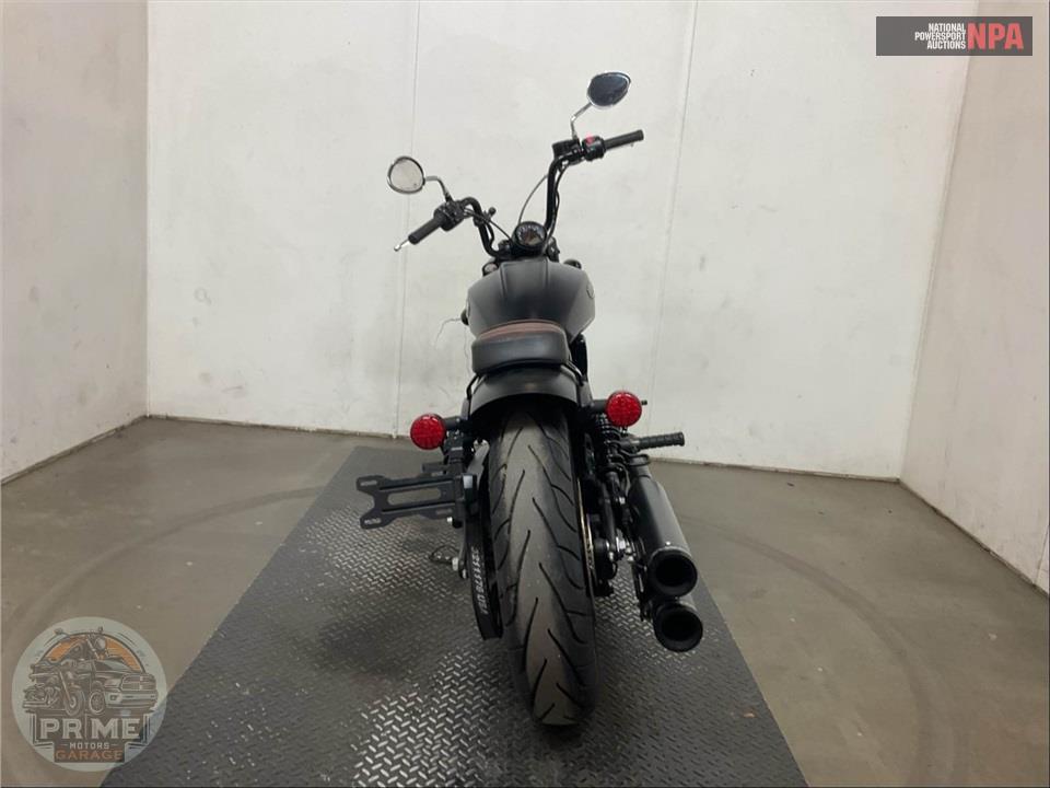 2018 Indian Motorcycle SCOUT BOBBER (BLACK) — фото 4