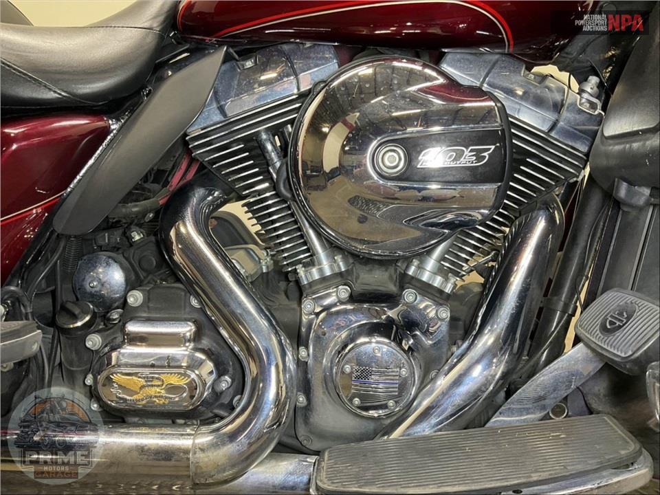 2016 Harley-Davidson FLHTCU ULTRA CLASSIC ELECTRA GLIDE — фото 6