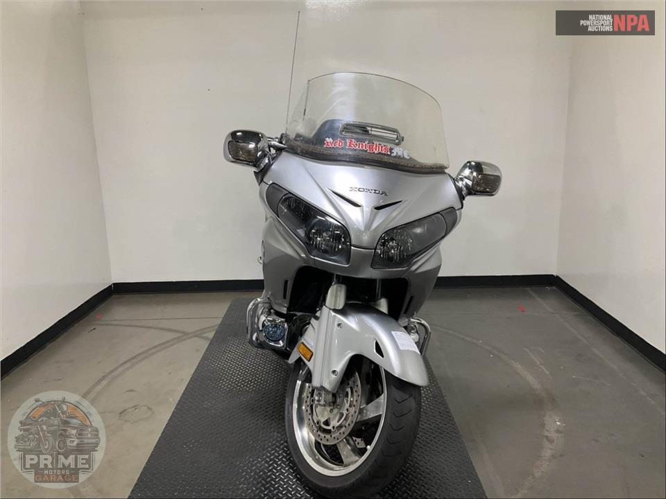2013 Honda GL18HPMD GOLDWING — фото 2