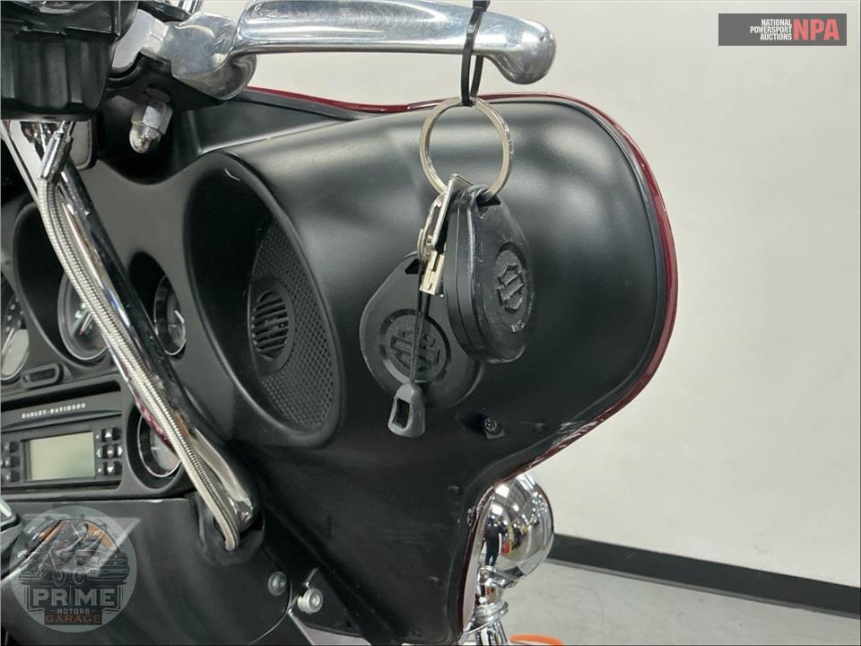 2010 Harley-Davidson FLHTC ELECTRA GLIDE CLASSIC — фото 16