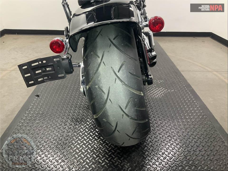 2017 Harley-Davidson FXSB BREAKOUT — фото 22