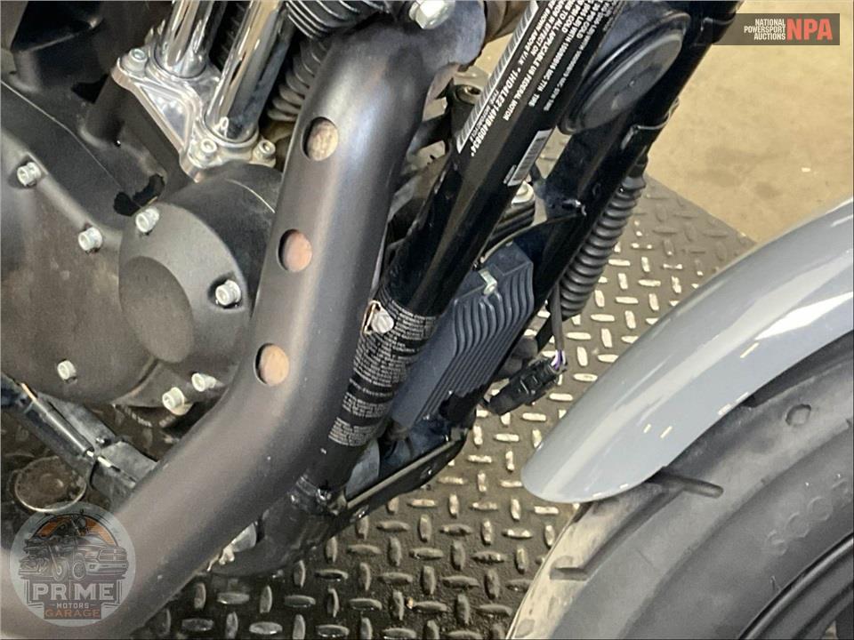 2022 Harley-Davidson XL883N IRON — фото 12
