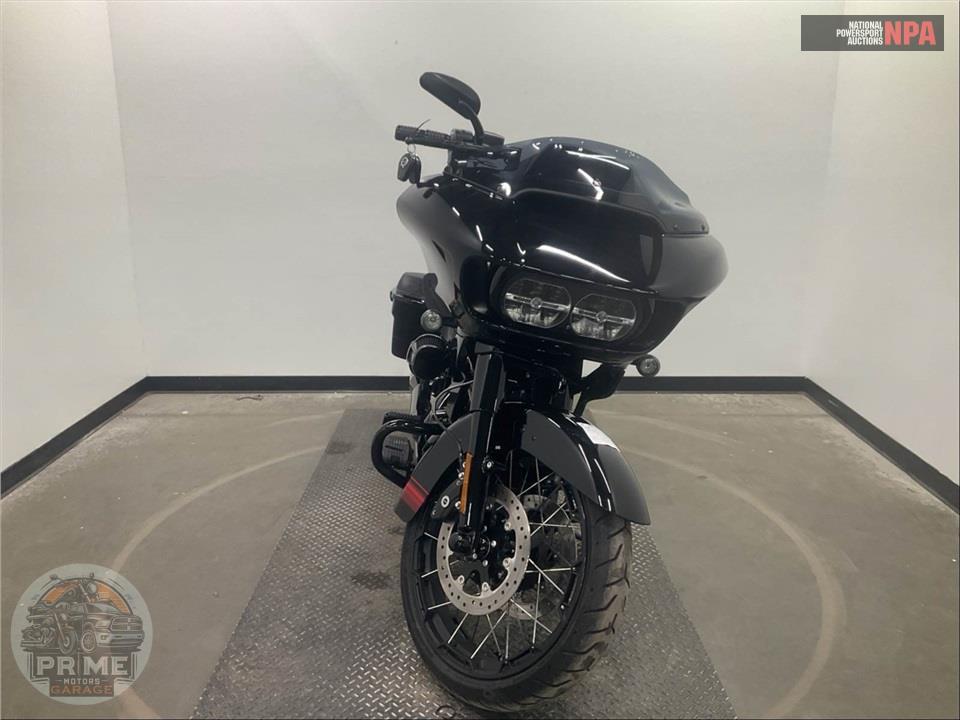 2021 Harley-Davidson FLTRXSE CVO ROAD GLIDE — фото 2