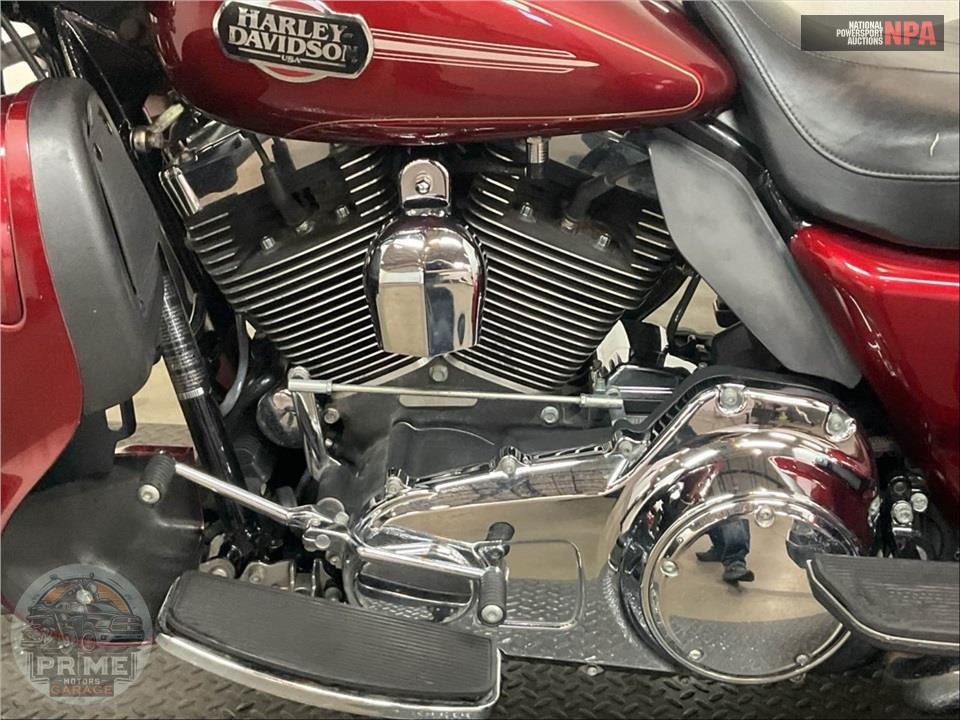 2009 Harley-Davidson FLHTCUTG TRIGLIDE ULTRA CLASSIC — фото 7