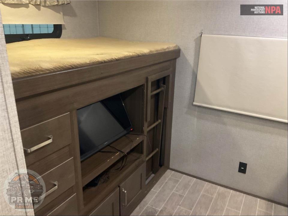 2020 Keystone Rv M-332 BH - LAREDO SERIES — фото 14