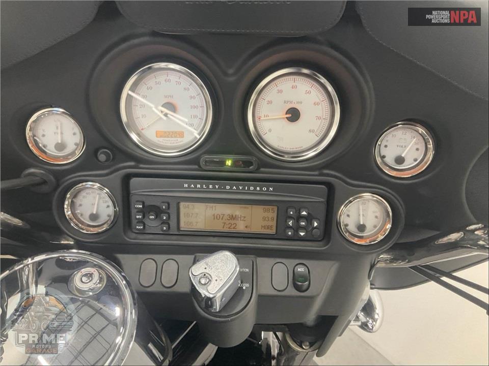 2006 Harley-Davidson FLHXI STREET GLIDE — фото 5