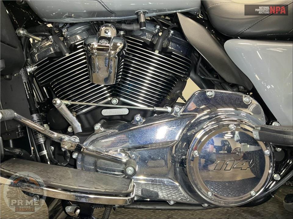 2024 Harley-Davidson FLHTCUTG TRI GLIDE ULTRA CLASSIC — фото 7