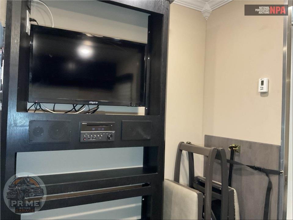 2020 Innovator Rv M-1317FK - SERIES — фото 8