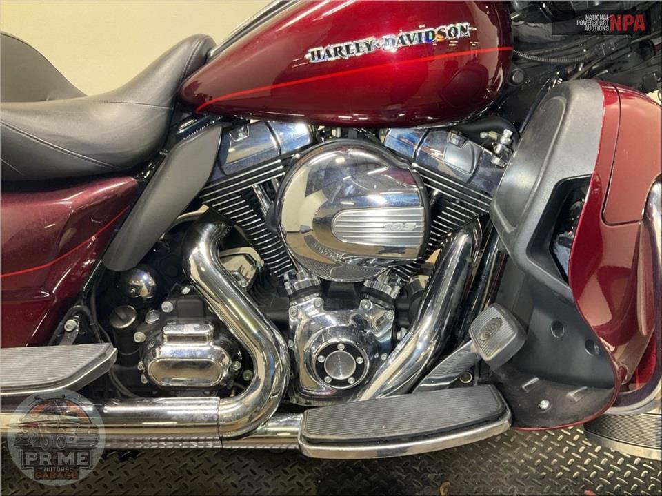 2016 Harley-Davidson FLHTK ELECTRA GLIDE ULTRA LIMITED — фото 6