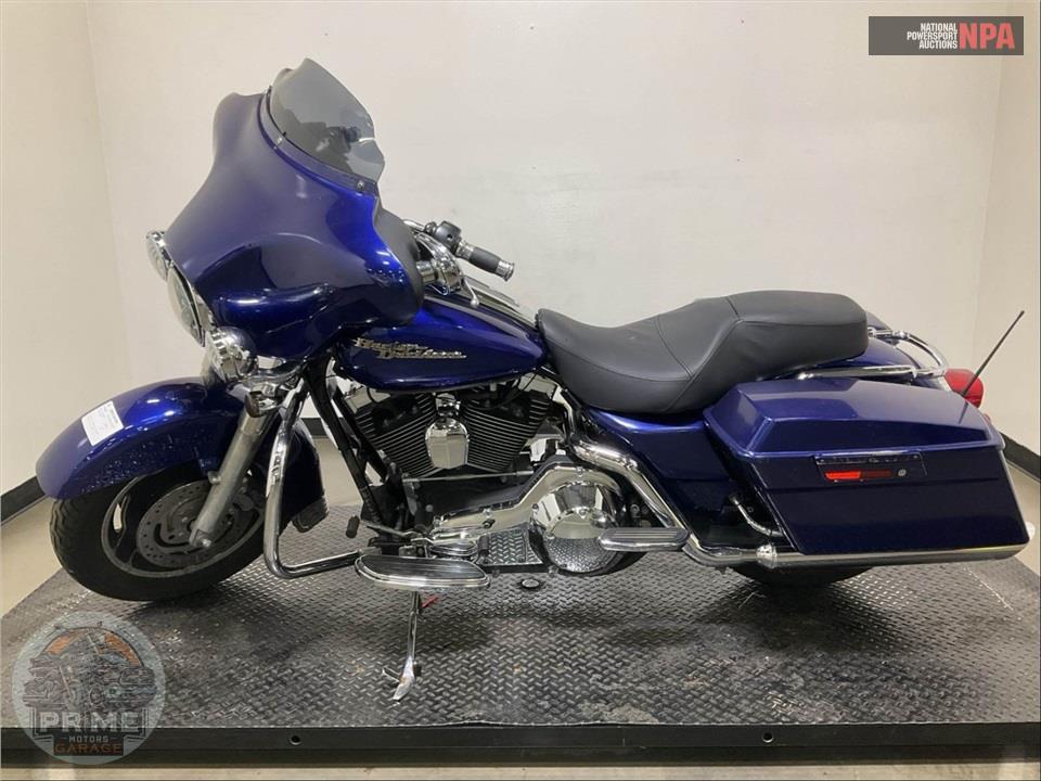 2006 Harley-Davidson FLHXI STREET GLIDE — фото 3