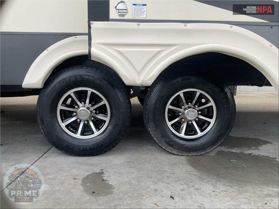 2018 Sierra By Forest River M-384QBOK - FIFTH WHEEL SERIES — фото 48