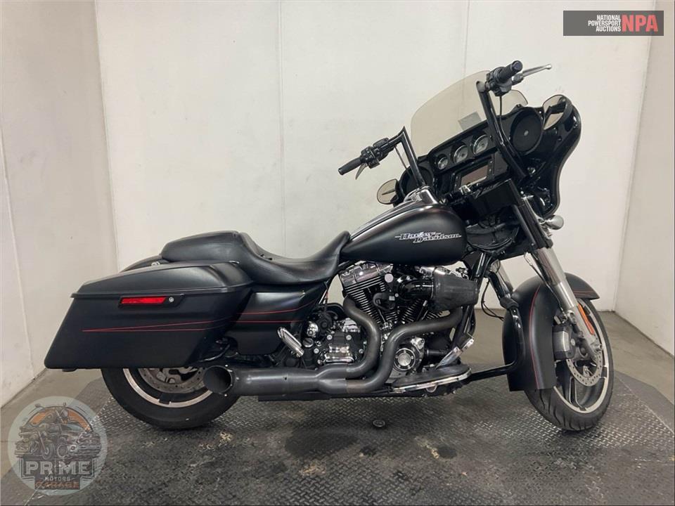 2014 Harley-Davidson FLHXS STREET GLIDE — фото 1