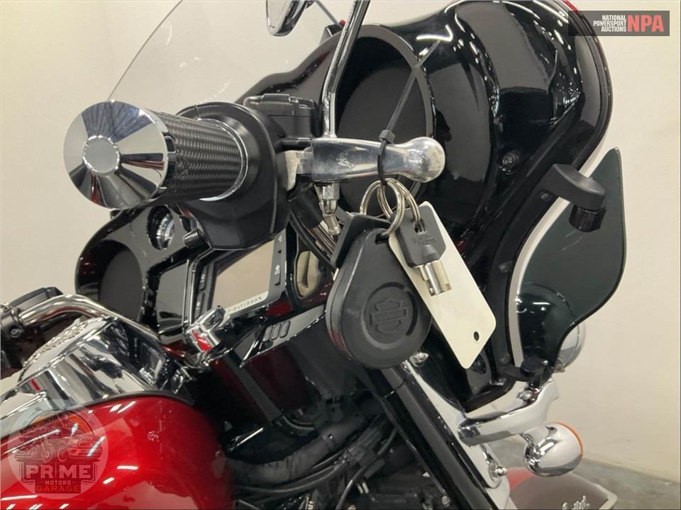2018 Harley-Davidson FLHTKL ULTRA LIMITED LOW — фото 9