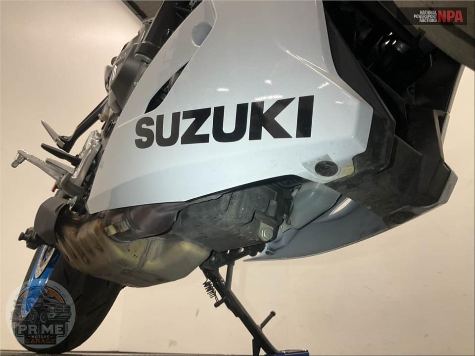 2026 Suzuki GSX800FRQM6 GSX-8R — фото 12
