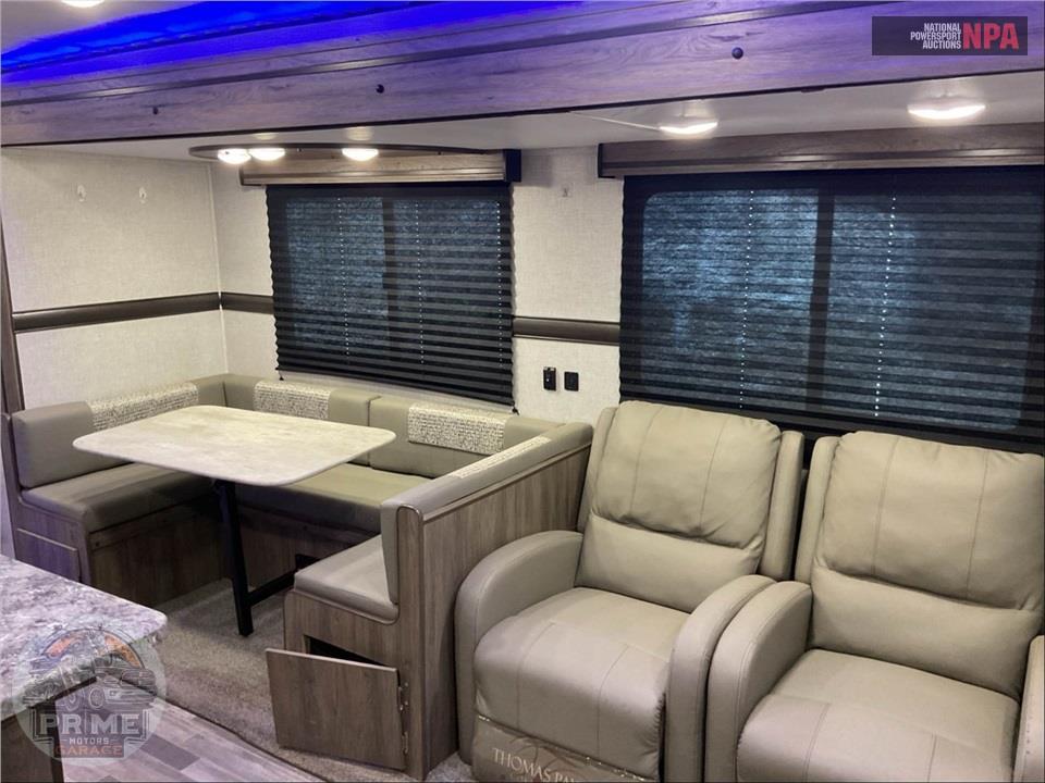 2022 Crossroads Rv M-340 RE - ZINGER SERIES — фото 8